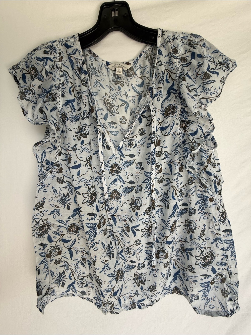 Lucky Brand Light Blue Floral Ruffle Sleeve V-Neck Top